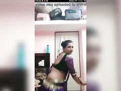 Topheavy pooja bhabhi seductive dance