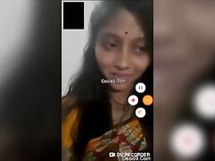 Indian desi girlfriend show boobs